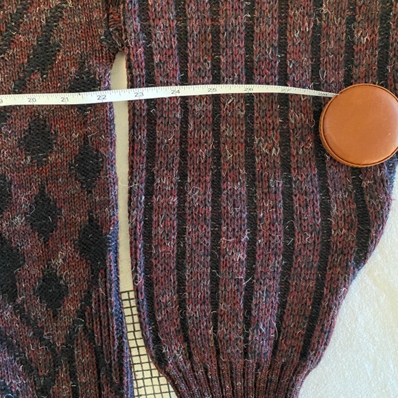 Vintage 80's Leo Chevalier Sweater XL – Maroon Unisex Grandpa Core Knit - Picture 9 of 10
